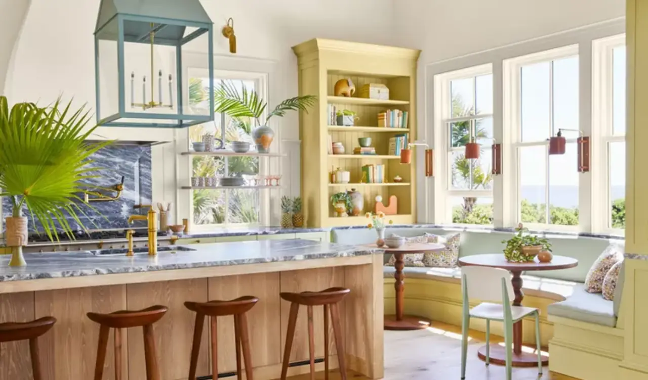 These Kitchen Paint Colors Are Trending Everywhere Right Now 